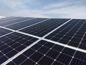 INDUSTRIA FOTOVOLTAICA: LIMPIA, SEGURA, NECESARIA INDUSTRIA FOTOVOLTAICA: LIMPIA, SEGURA, NECESARIA